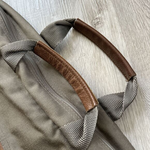 Trager Seattle Vintage Green Brown Messenger Shoulder Bag w/ Leather Trim READ - Picture 10 of 13